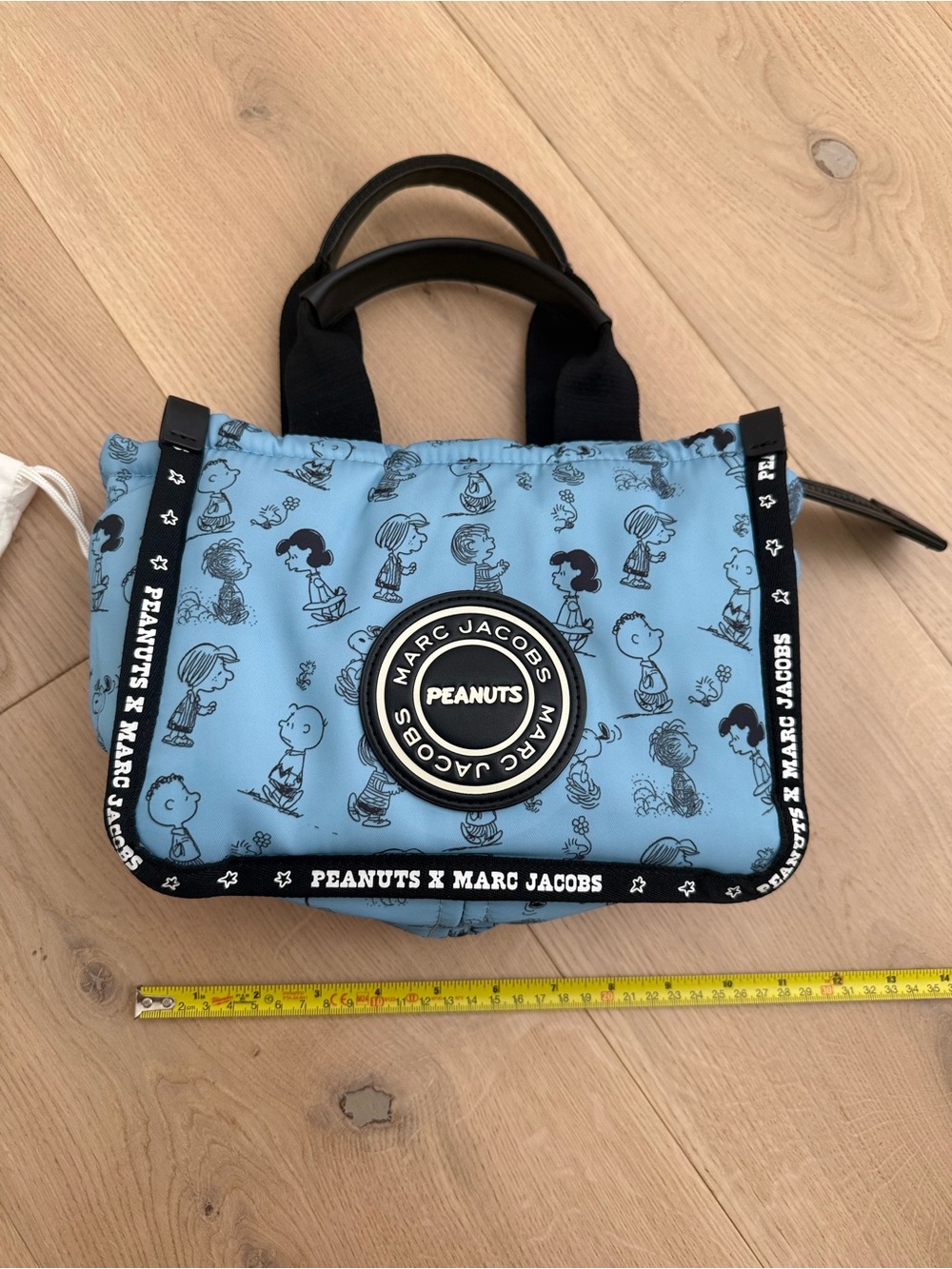 Marc Jacobs X Peanuts Snoopy Character Print Small Blue Nylon Puffy Tote - Picture 5 of 7